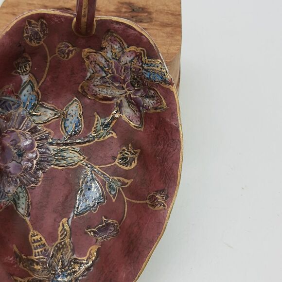 SMALL cloisonne' type handpainted leaf dish with handle - Picture 2 of 6